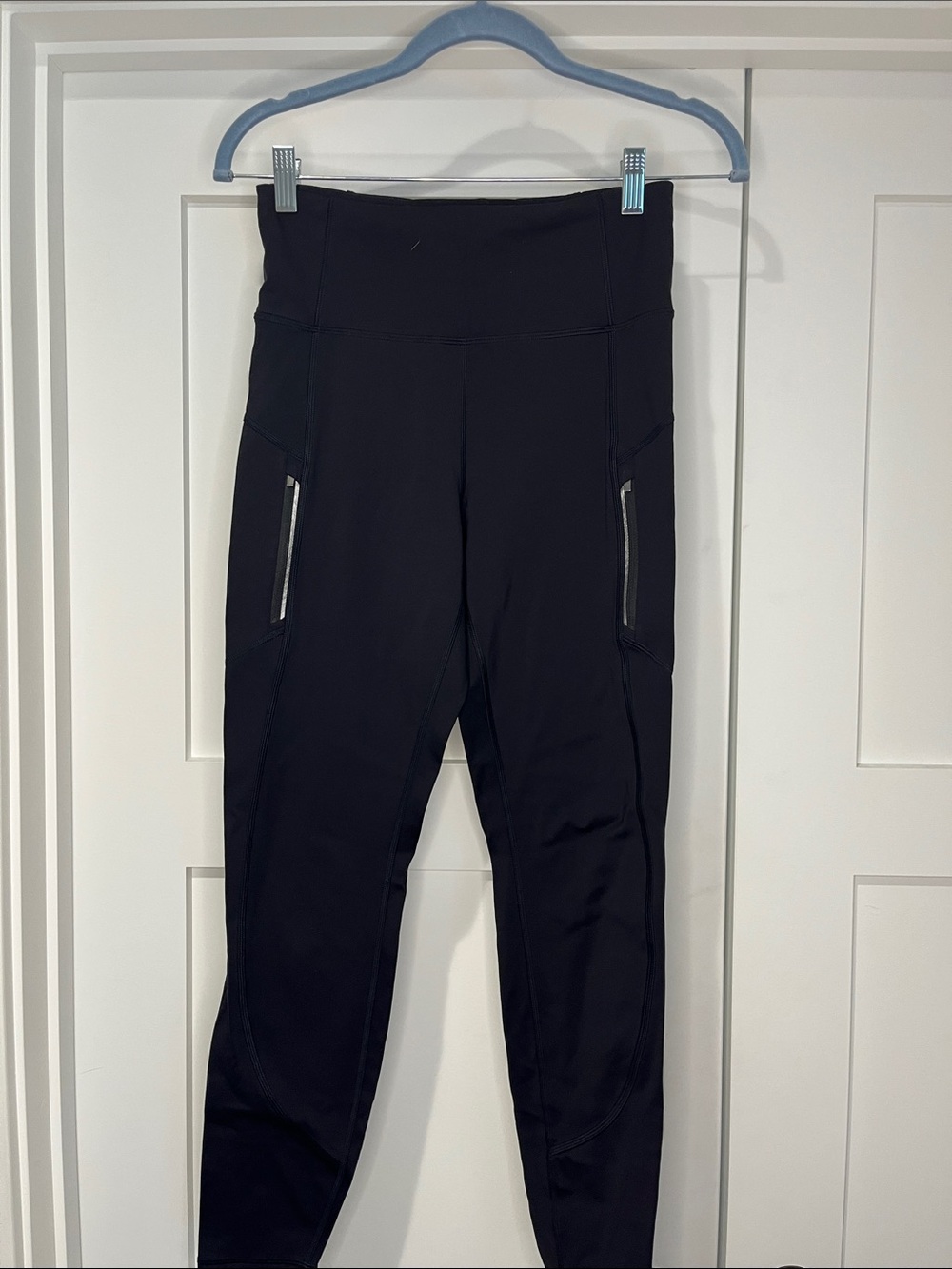 Athleta Rainier Tight Black High-Waist Leggings with Zip Pockets Small black